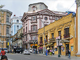 Plaza Murillo, esquina de las calles Bolivar y Ballivian