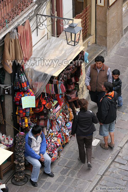 Calle Sagarnaga, La Paz, Bolivia