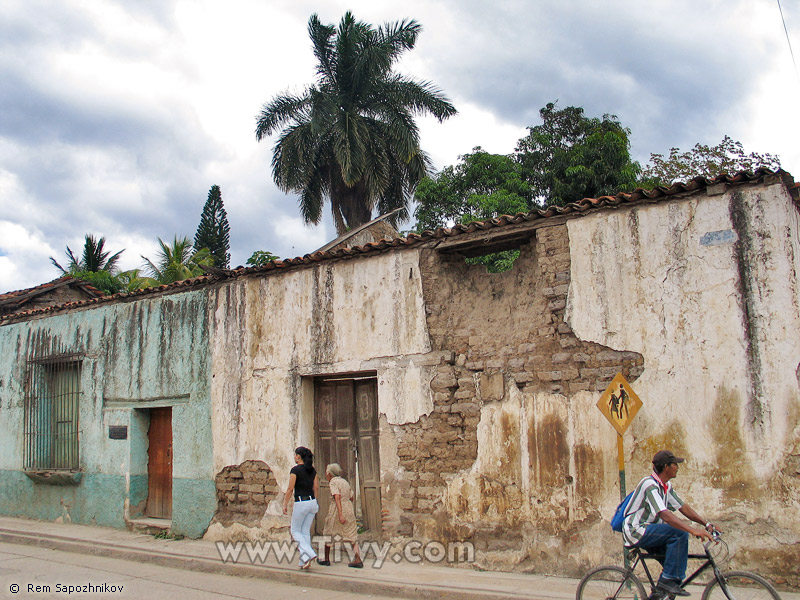 En esta casa en el siglo XIX vivi el ms reverenciado presidente de Honduras, Jos Trinidad Cabaas