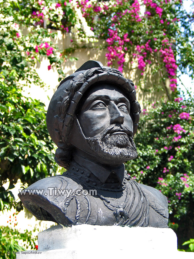 The bust to King Carlos V (1500-1558)