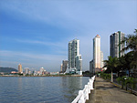 Avenida Balboa, stretching along the bay