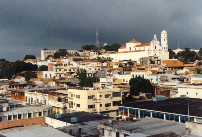 Ciudad Bolivar. La tormenta se acerca.