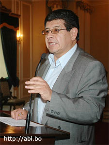 Боливийский министр энергетики Карлос Вильегас (фото с сайта www.abi.bo)