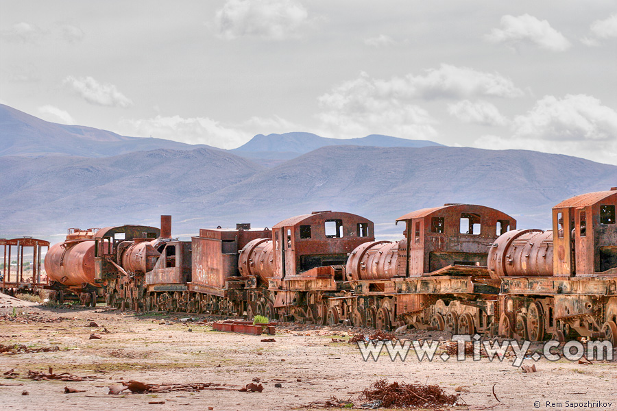 Cementerio de trenes cerca de Uyuni, Bolivia