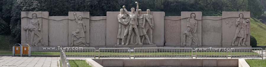 Memorial to the fallen heroes of revolution