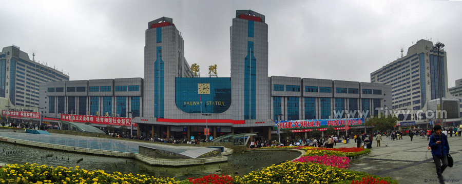 Железнодорожный вокзал в Чжэнчжоу