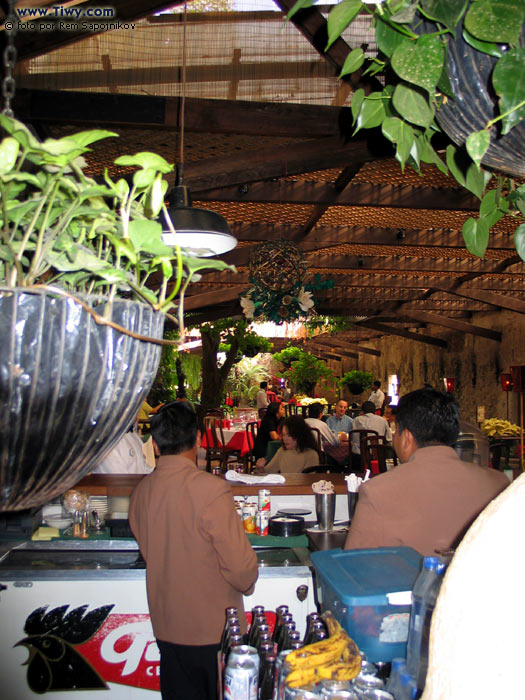 En el restaurante del hotel "Casa Santo Domingo" se sirve exquisita comida.
