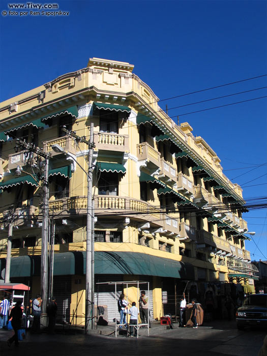 The ancient hotel "Royal Palace" is situated on the 6th avenue