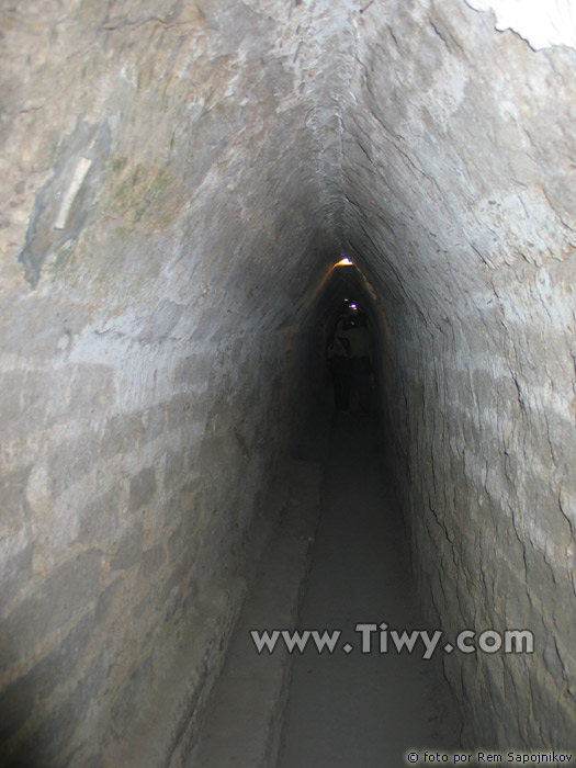 La Pirámide se ha explorado por medio túneles