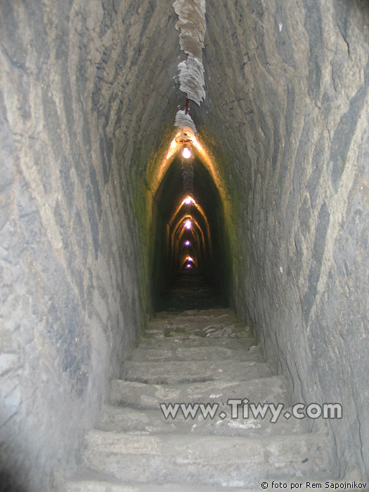 La Pirámide se ha explorado por medio túneles