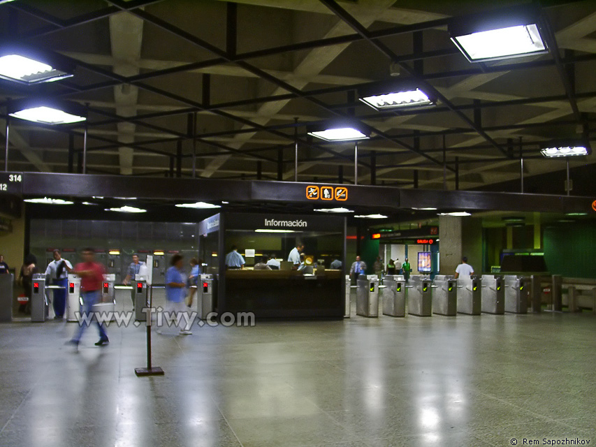 Photos of Caracas metro